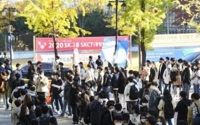 SK, 내년부터 전면 대졸 수시채용…삼성은?