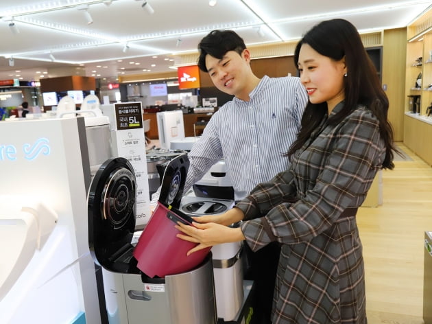 "3대 이모님 없이는 못 산다"…판매량 폭증한 가전제품 정체 [박동휘의 컨슈머 리포트]