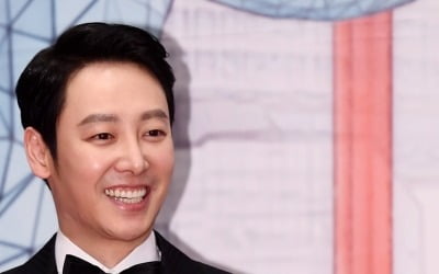 김동욱, 키이스트와 재계약 "아낌없이 지원하겠다" [공식]