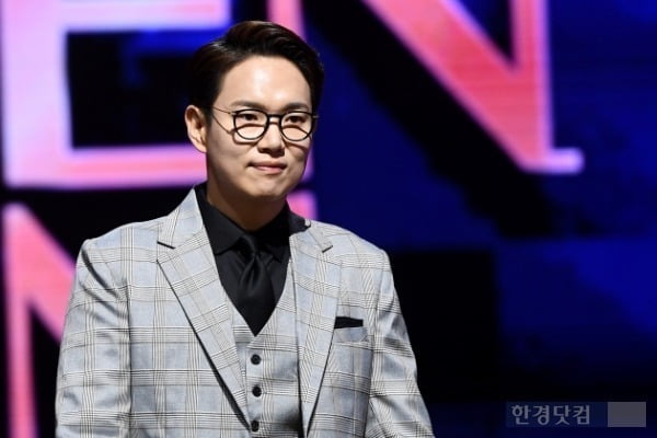 Suspected for distributing prize money to the production crew of Jang Seong-gyu for fraudulent solicitation