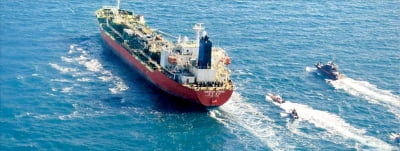 이란, 한국 선박 나포가 해양 오염 때문?… "미국, 과거 실수 보상해야"