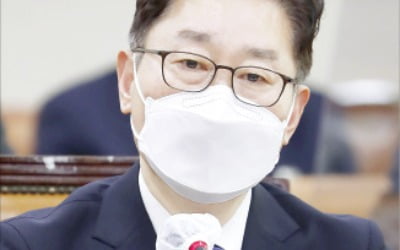 野 "측근비리 알고도 방조" 공세…박범계 "檢 이미 불기소한 사안"