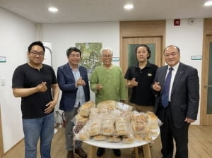 통밀새싹건강빵연구소, 베이비박스에 건강빵 기증
