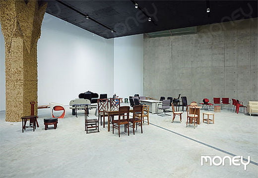 ‘VIP 학생회’, 대여한 의자와 탁자, 가변 크기, 2001·2015년