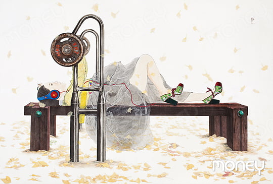‘나를 들다’, 2014년, 한지 위에 수묵담채·콜라주, 124×183cm