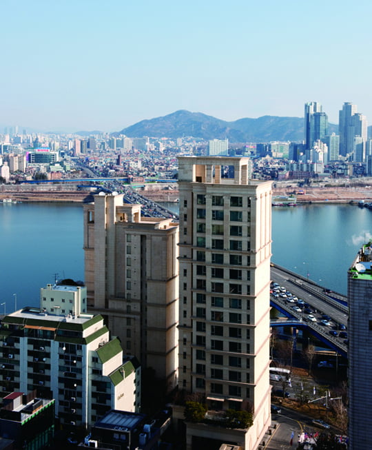 대한민국 최고가 고급 빌라로 유명한 청담동 상지리츠빌카일룸.