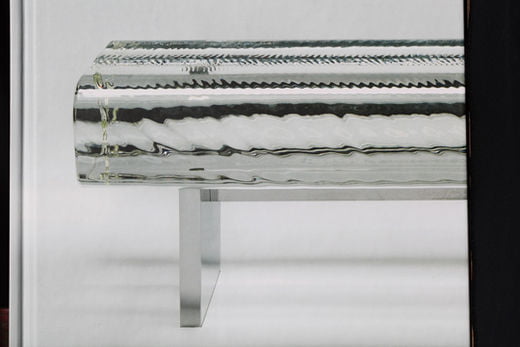 ‘워터블록(일부)’, 광학 유리 의자, 2002년