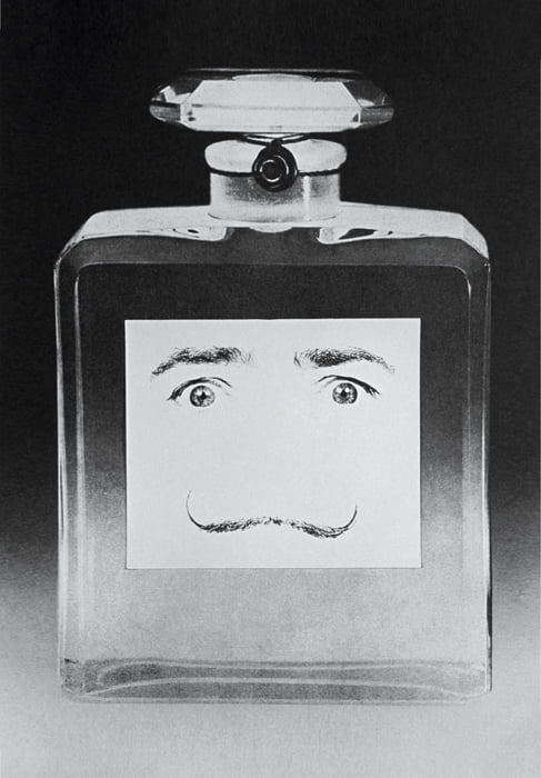 필립 할스먼, ‘달리의 콧수염(The Essence of Dali)’, 1954년, 실버 프린트, 32×27.9 cm, 개인 소장.
