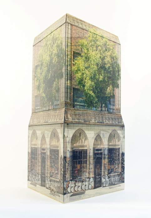 Building with Tree-8, 2012년, 61×39×33cm