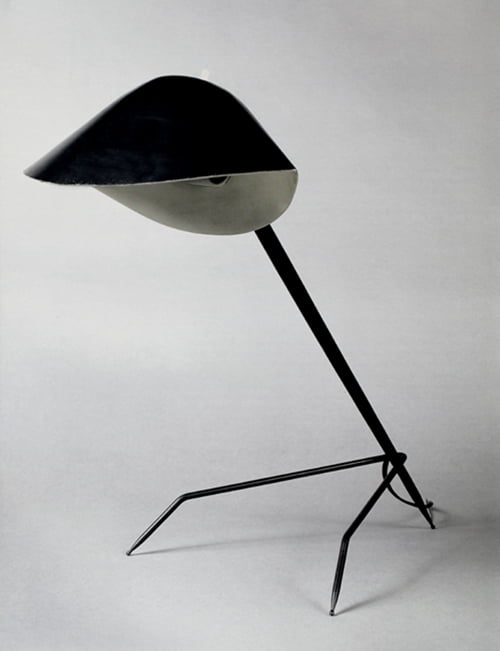 삼각대 테이블 램프(Tripod Table Lamp), 1954년