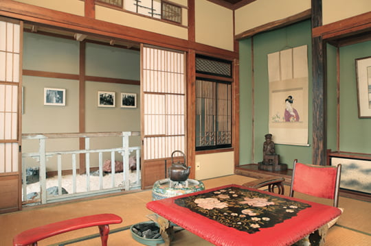 다나한 료칸에 재현된 가와바타가 묵었던 방.