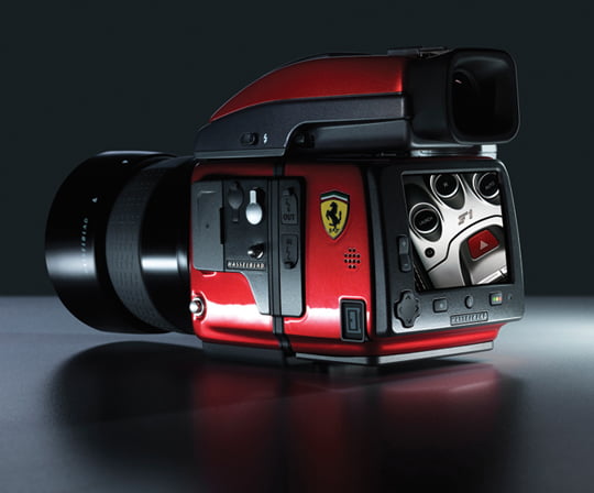 [Must have for CEO] HASSELBLAD FERRARI Limited Edition 外