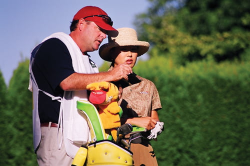 오하이오주에서 개최된 웬디스 챔피언십(Wendy’s Championship)에서 캐디와 코스 공략 중인 여민선 프로.
