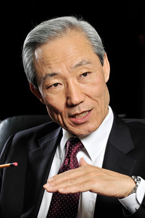 김종훈 전 본부장은 2007년 8월부터 지난해 말까지 약 4년 5개월간 외교통상부 통상교섭본부를 이끌며 한·미 FTA 타결에 결정적인 역할을 했다.