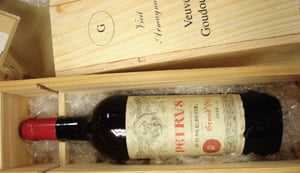 와인 경매에서 인기 높은 페트뤼스 와인