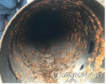 '한파주의보' 인천서 500mm 상수도관 터져…도로 결빙