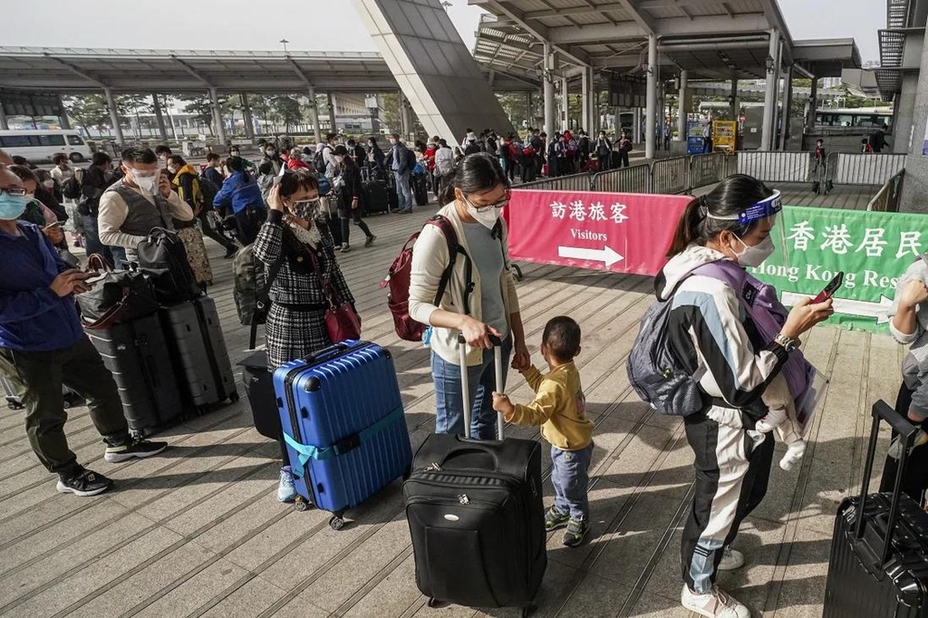 중국 지방정부들, 코로나19 확산에 춘제때 이동 자제 권고