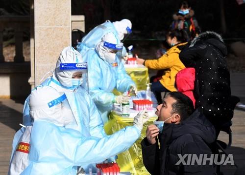 "中허베이성 코로나, 한 달 전쯤 시작"…확산 우려 여전