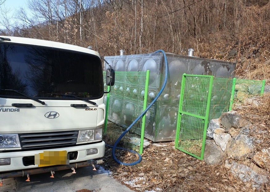 영하 20도 강추위에 계곡수 '꽁꽁'…단양 산골 마을 식수난