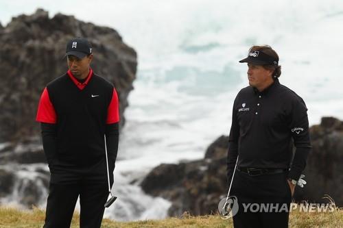 '지금은 둘도 없는 단짝이지만'…우즈, 한때 "미컬슨 깔봤다"