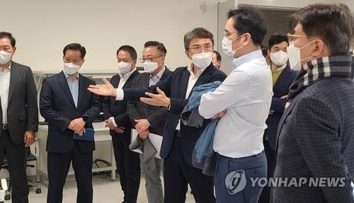 삼성전자 28일 새 주주환원정책 발표…'파격 배당' 나올까