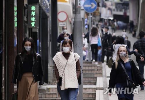 홍콩 코로나19 백신 무료접종 방침에 37%만 "맞겠다"(종합)