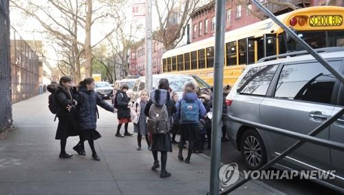 美CDC "대면수업해도 코로나 확산과 직결되지 않는 듯"