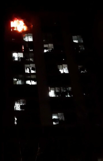 광주 아파트 14층서 불…70대 숨진 채 발견(종합)