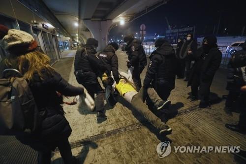 귀국 후 구속 '푸틴 정적' 나발니, 모스크바 시내 구치소 수감(종합)