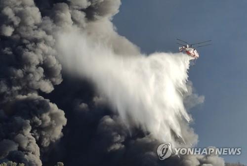 증평 팔레트 생산 공장 13개동 전소…검은 연기로 하늘 뒤덮여(종합)