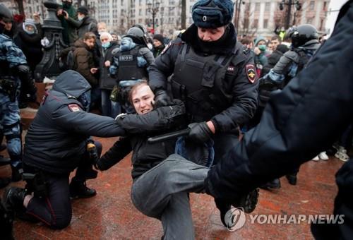 나발니 지지 시위 격하한 크렘린궁 "미국과 대화할 준비돼"(종합2보)