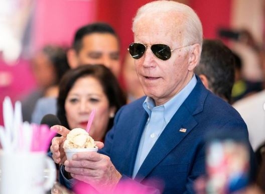 백악관 대변인의 '대국민 토크'…"바이든 최애 아이스크림은?"