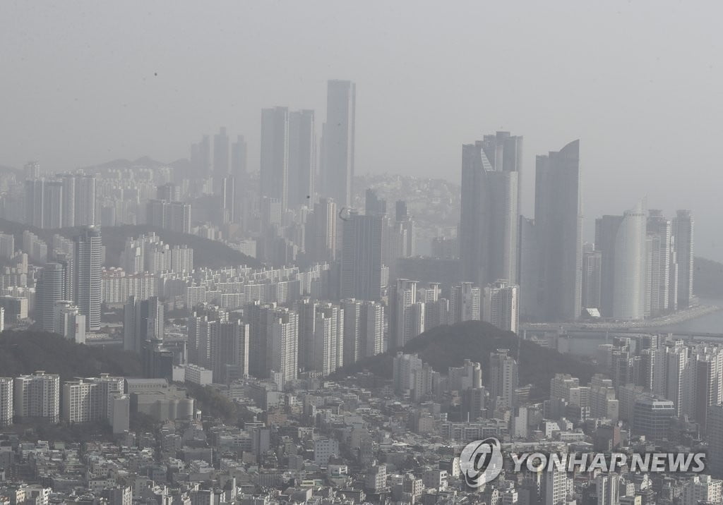 추위 풀리자 겨울 황사…내일 전국 미세먼지 `나쁨`