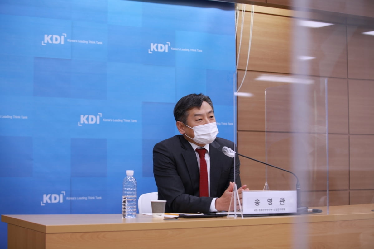 KDI "바이든 시대, 미중갈등 지속…동아시아 가치사슬 변화 온다"