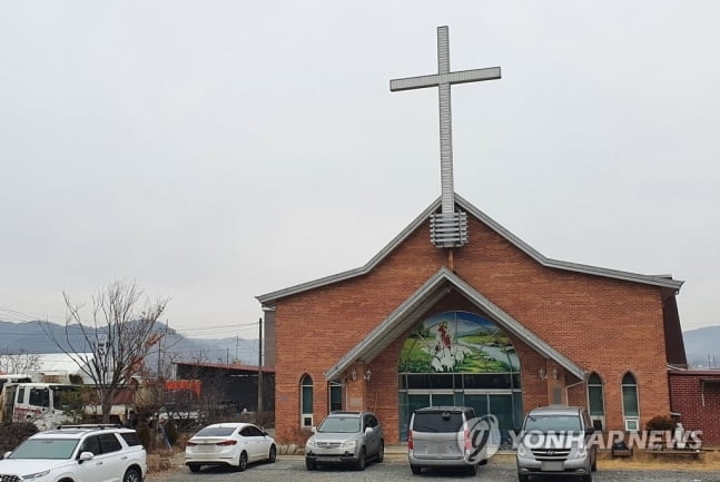 홍천서 IEM국제학교 관련 39명 확진…열흘간 상점 30곳 방문