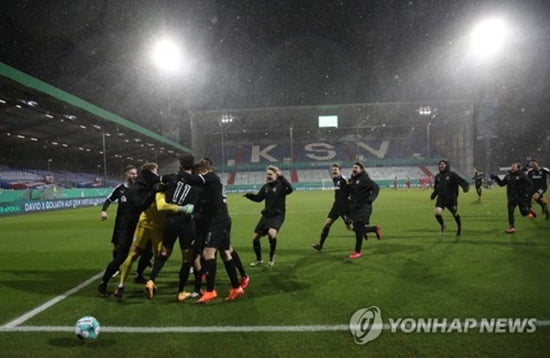 World champion Munich collapses FIFA introduces Holstein Kiel catastrophe