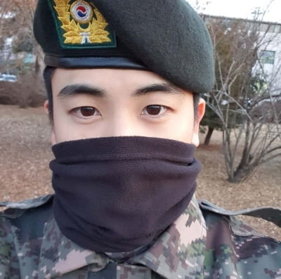 [타임머신] 박형식이 돌아왔다…헌병대 복무 끝 '미복귀 전역'