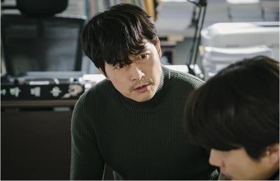 [스타탐구생활] '날아라 개천용' 정우성, 9년 만에 드라마…"벌써 재밌다"