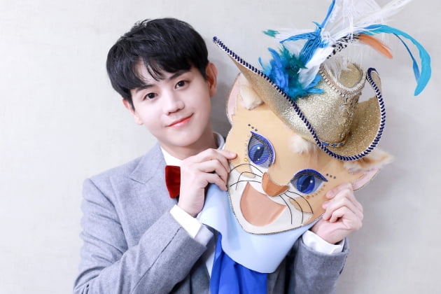 그룹 하이라이트 양요섭/ 사진 = 어라운드어스 제공