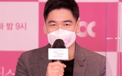 '선배 그 립스틱' PD "로운=이미지 캐스팅, 세상 불공평하다 느껴"