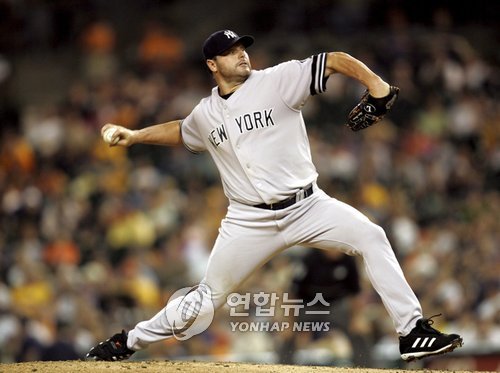 본즈·클레멘스 MLB 명예의 전당 득표 선두권…이번엔 과연