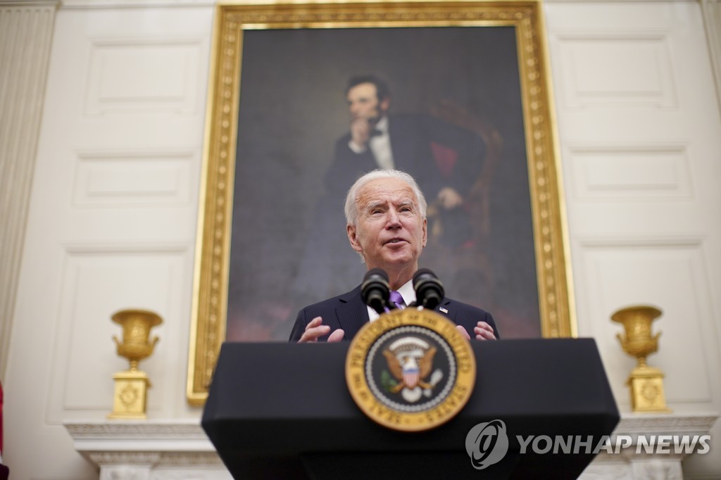 바이든 "미 입국승객 격리"…코로나대응 10개 행정명령 '총력전'(종합)