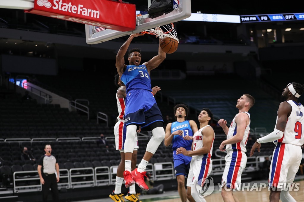 '아데토쿤보 43점' NBA 밀워키, 디트로이트 꺾고 시즌 첫 연승