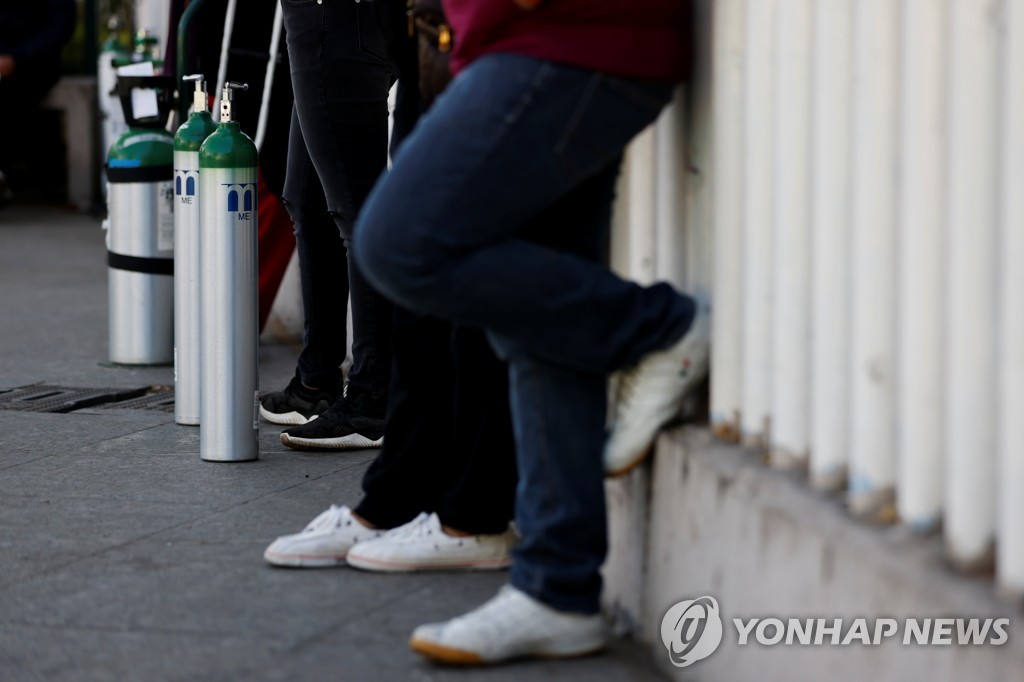 멕시코서 '귀한 몸' 된 산소…당국 "공급부족 없을 것"