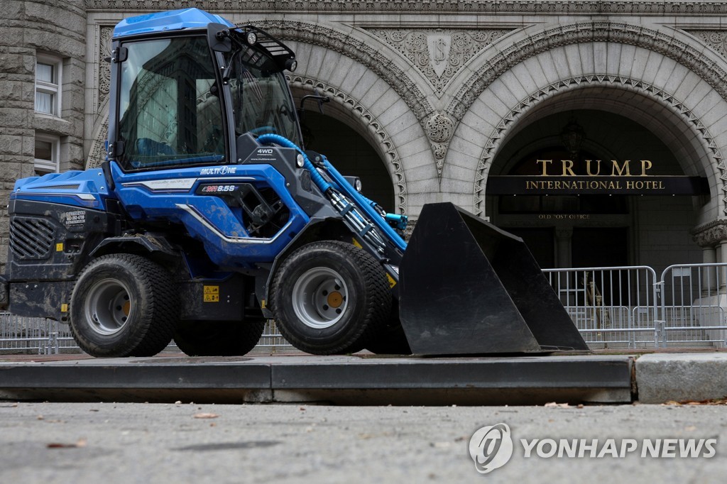 권좌서 퇴장 트럼프 기다린건…가족사업 매출 코로나로 38% 폭락