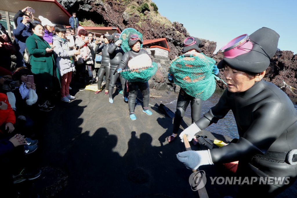 제주도, 한·중·일 3개국 문화교류 3월부터 온라인으로 추진