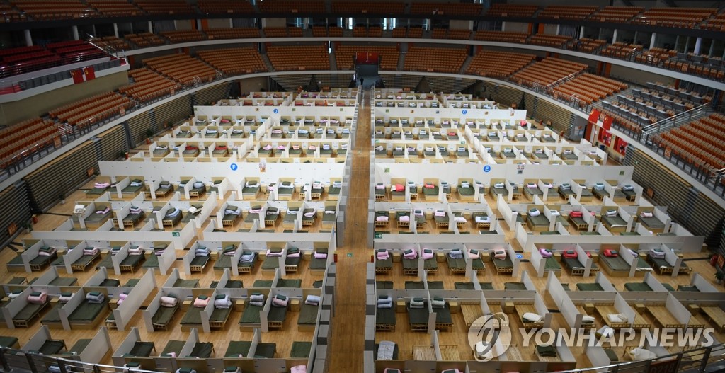 中우한 "코로나 교훈 잊지말자"…비상물자 비축 지시