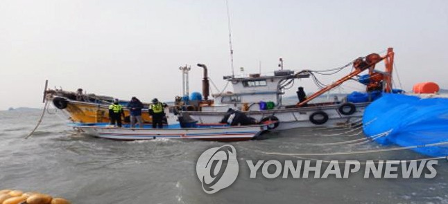 전남도, 설 앞두고 무면허 양식시설·불법 어업 집중단속