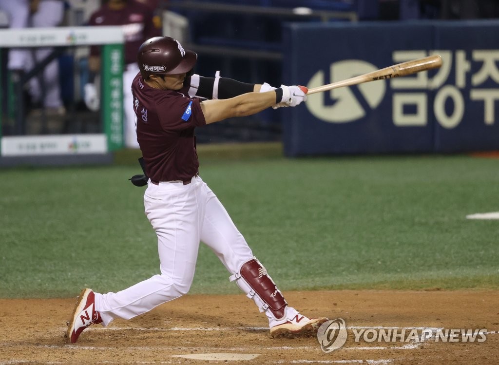 다저스 커쇼·뷸러 상대로 '맞짱'…김하성, MLB 꿈의 도전 시작