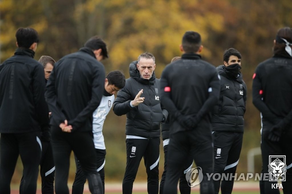 벤투호, 3월 월드컵 예선도 '깜깜'…6월에 4경기 몰아치기?